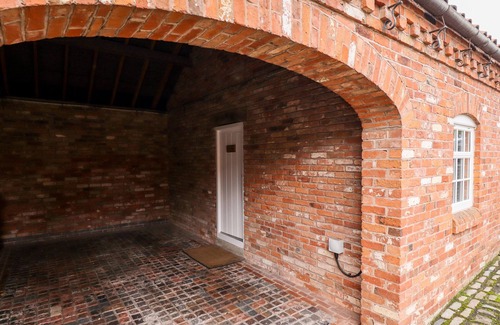 Bawtry Cottage | Discover The Nest: Romantic Cottage with Cozy Kitchen