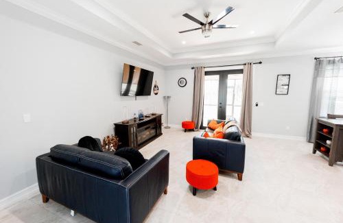 Rural Estates House | Experience The Nesting Gem: Oceanfront & Pet Friendly Stay