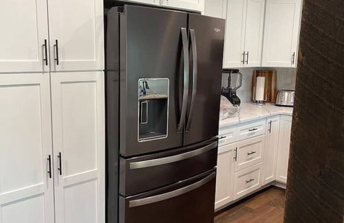 Mystic - New London Apartment | Discover The Net Loft of Stonington: 10/10 Guest Rated Retreat