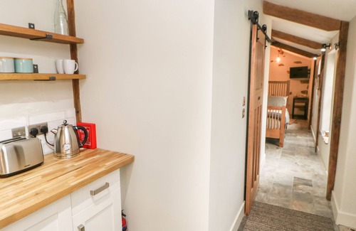Richmond Cottage | Pet-Friendly Getaway: The Netty Cottage in Richmond