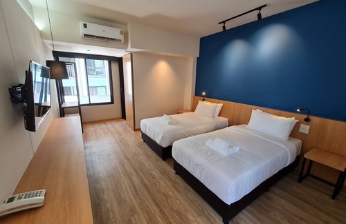 Rama 9 Hotel | Budget-Friendly Stays at The Neuf Ratchada with Breakfast