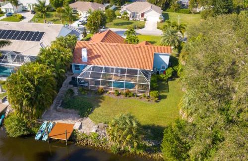Palm River Estates Villa | Discover The New Diamond in Naples: 4-Star Guest Rated