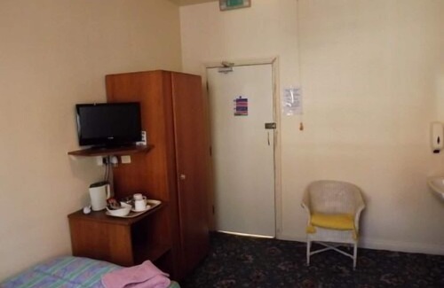Malton Hotel | Welcoming Stay at The New Globe Inn with Breakfast Included