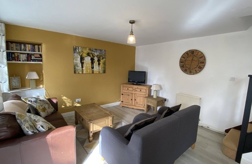 Cropton Bed & Breakfast | Discover The New Inn: Family-Friendly with Dining Options