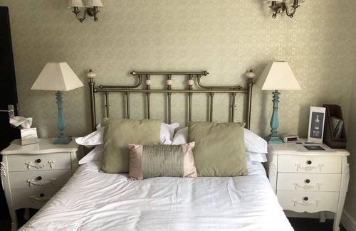 Icklesham Hotel | Discover The New Inn: 4-Star Comfort with Great Dining