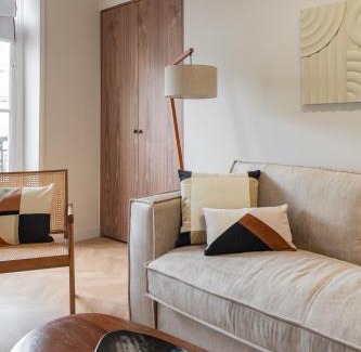 Strasbourg -Saint-Denis Apartment | Premier Family-Friendly Suites in the Heart of Paris