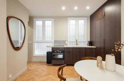 Strasbourg -Saint-Denis Apartment | Premier Family-Friendly Suites in the Heart of Paris