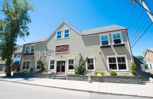 Yachting Village Apartment | Guest Rated 10/10: The Newport Lofts with Hot Tub Access