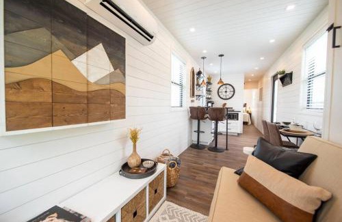 Waco House | Explore The Newtonian Tiny Container Home near Magnolia