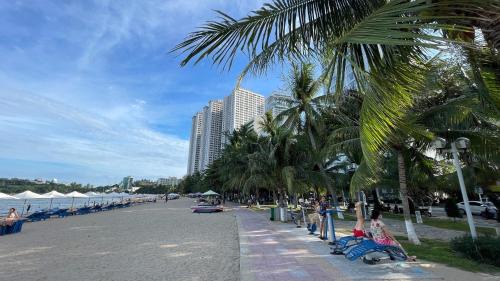 Vinh Hai Hotel | Discover Oceanfront Comfort at The Nha Trang Business Hotel