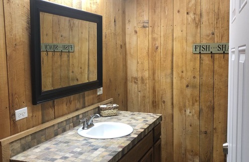 Samburg Cabin | Unforgettable Retreat at Reelfoot Lake for Families & Friends