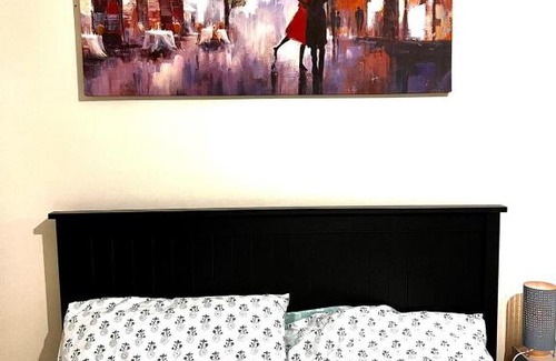Kearsley House | Budget-Friendly Stays at The Nights Away - 8/10 Rating!