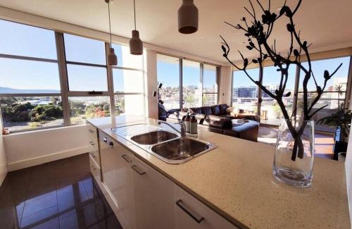 Wollongong CBD Apartment | Unforgettable Stays at The Nines: 4-Star Excellence