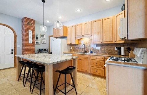 Hastings Apartment | Explore The Nininger - Cozy 2 BR Family Apartment in Hastings