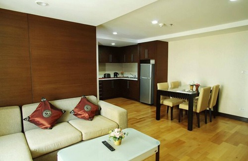 Nong Bon Hotel | Explore The Ninth Place Serviced Residence with Pool & Breakfast