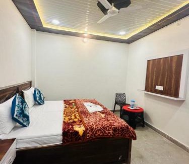 Ayodhya Hotel | Discover The Nirmala Palace: 4-Star Pet-Friendly Retreat