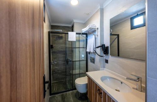 Kucukcekmece Hotel | Discover The Nirvanas Hotel: Oceanfront Bliss Awaits