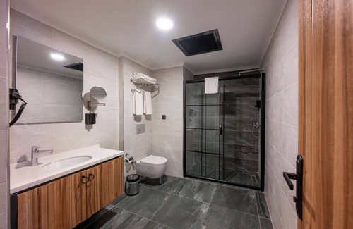 Kucukcekmece Hotel | Experience Comfort at The Nirvanas Hotel - Rated 9.2/10
