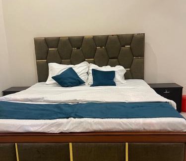 Noida Hotel | Guest Rated 9/10 at The Noida Inn - Family-Friendly Stay