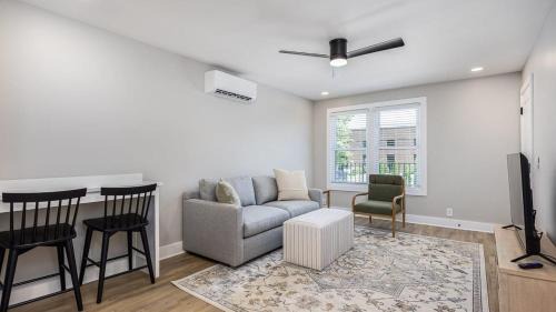Hillsboro West End Apartment | The Nomad 48-Person Hillsboro Village Retreat Studio 1BR Spaces