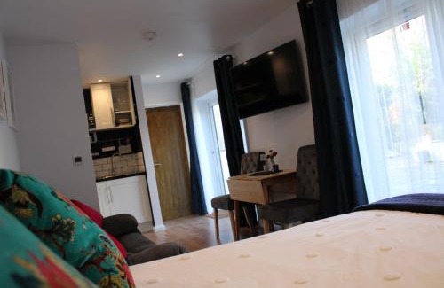 Chudleigh Apartment | Cozy Stay at The Nook @ Applemede - Rated 9.6/10