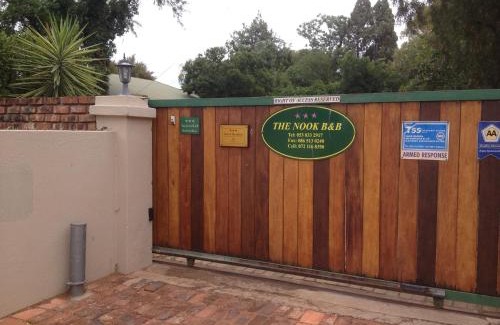 Kimberley Bed & Breakfast | Cozy Retreat at The Nook B&B - Pet Friendly & Pool Access