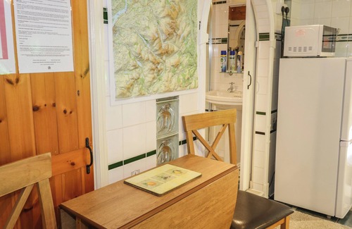 Llanrwst Cottage | Cozy The Nook: Country Cottage with Garden in Maenan