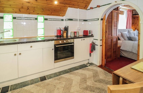 Llanrwst Cottage | Cozy The Nook: Country Cottage with Garden in Maenan