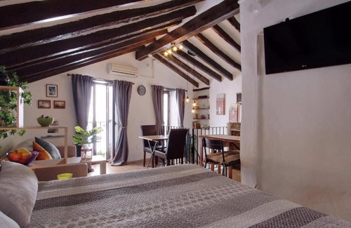 Canillas de Aceituno Apartment | Cozy Getaway at The Nook (El Recoveco) - Rated 9.5/10