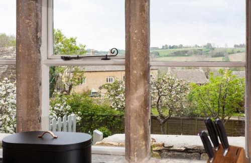 Guiting Power House | Discover Family-Friendly Comfort at The Nook – 9/10 Rating