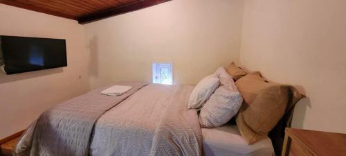 Maleme House | Oceanfront Retreat: The Nook with 10/10 Guest Ratings