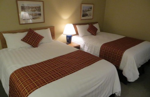 Sister Bay Cabin | Relax at The Nordic Lodge: Family-Friendly and Pet Welcoming