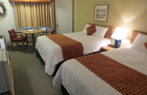 Sister Bay Cabin | Relax at The Nordic Lodge: Family-Friendly and Pet Welcoming