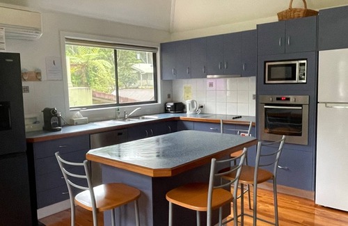 Smiths Lake House | Premier Oceanfront Stay at The Norfolk - Perfect Getaway