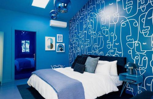 Phoenicia Apartment | Relax at The Norsdale CMYK Motel with Hot Tub & Kitchen