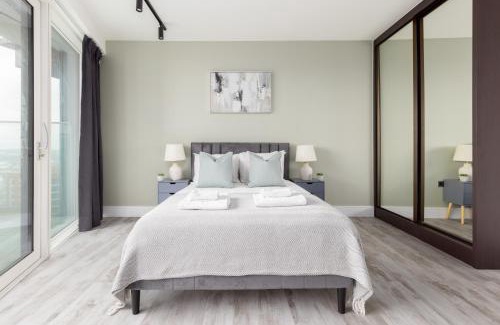 East Acton Apartment | Family-Friendly North Acton Collection - Rated 9.5/10