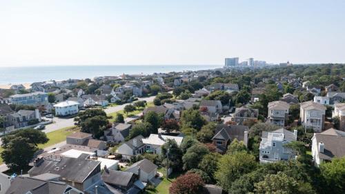Northeast Virginia Beach House | Discover Family-Friendly Comfort at The North End Bungalow