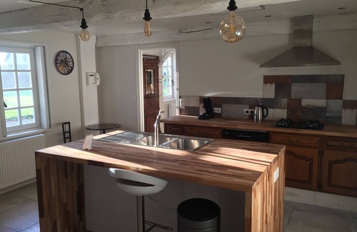 Ganzeville Cottage | North West Cottage: 10/10 Rated Oceanfront Retreat