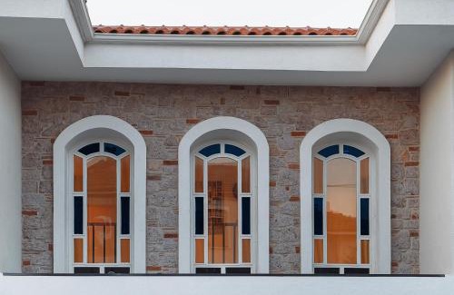 Ayvalik Hotel | The North Wind