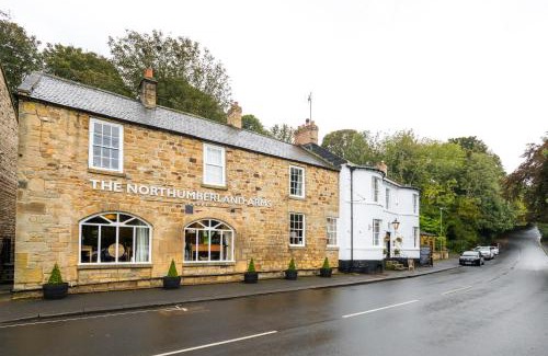 West Thirston Cabin | Experience The Northumberland Arms: 5-Star Pet Friendly Retreat