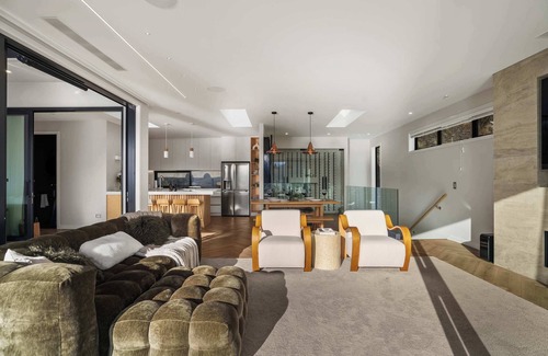Kelvin Heights House | The Northview Residence