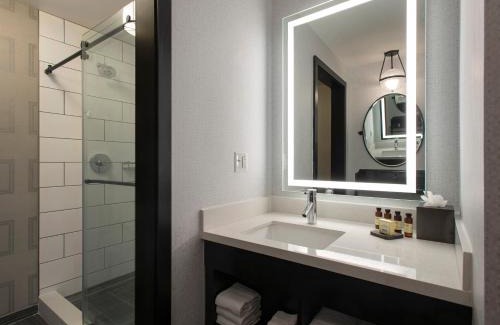 Center City Hotel | Discover The Notary Hotel: 4-Star Stay in Philadelphia