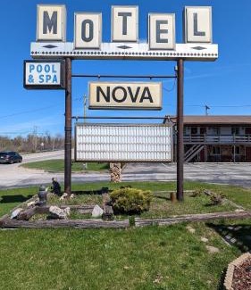 Ludington Hotel | Pet Friendly Getaway at The Nova Motel with Pool & Hot Tub