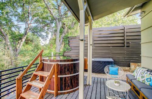 Greater South River City House | Inviting Stay at The Novel Retreat with Hot Tub Access