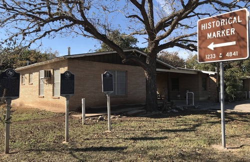 Barksdale Cabin | Kid-Friendly Relaxation at The Nueces River Retreat