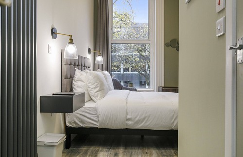 Queens Quarter Hotel | Discover The Number 11 by the Warren Collection Today!