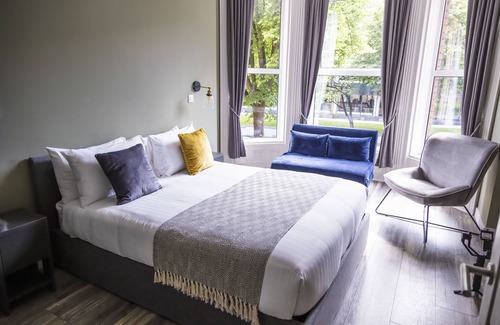 Queens Quarter Hotel | Discover The Number 11 by the Warren Collection Today!