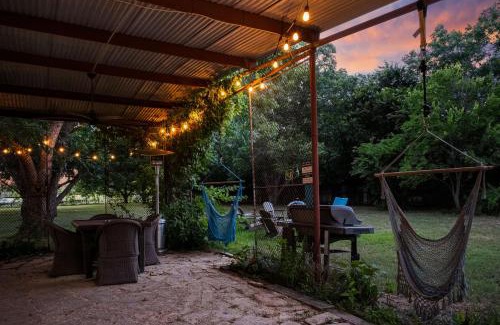 Prairie Lea House | Relax and Unwind at The Nut House: Pet-Friendly Retreat