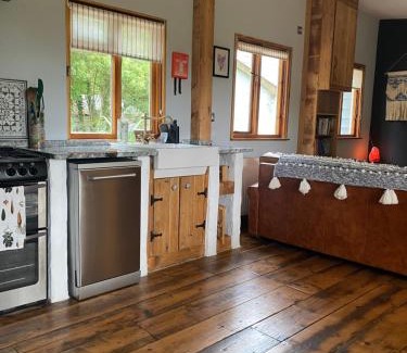 Ashford House | Idyllic Retreat at The Nutshell: Oceanfront & Pet Friendly