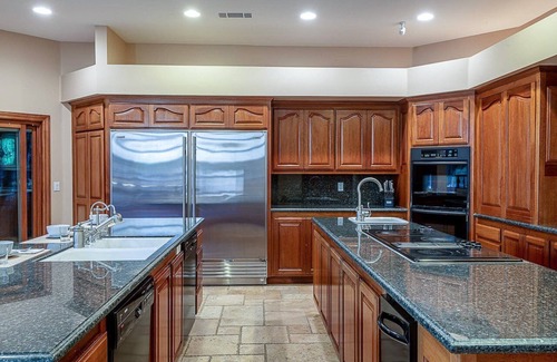 Murrieta House | Discover The Oaktree Estate: Private Resort with Pool & Vineyard
